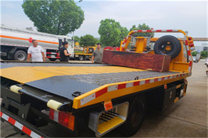 襄城附近拖车电话号码服务